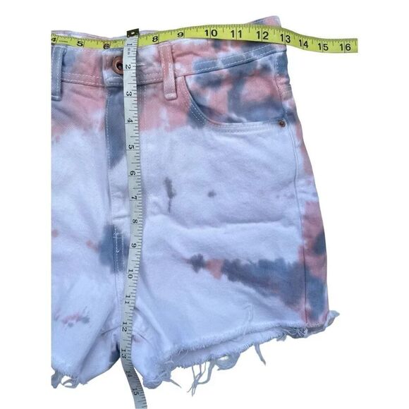 Zara‎ Trafaluc CutOff Jean Shorts Size 26 / 2 - Picture 4 of 6